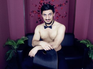 RamiroTiger shows nude video